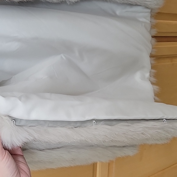 Saga Blue Fox jacket - Picture 6 of 7